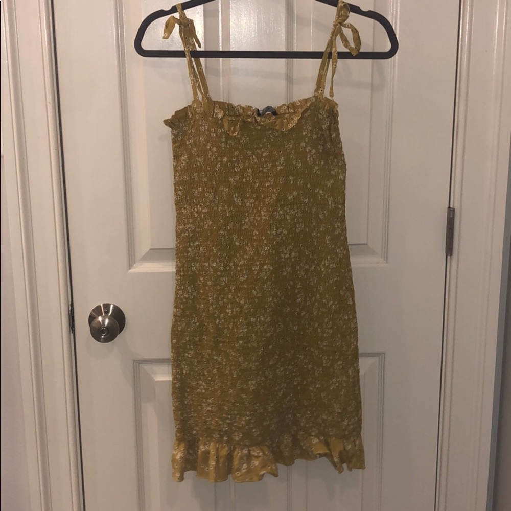 stretchy floral bodycon dress